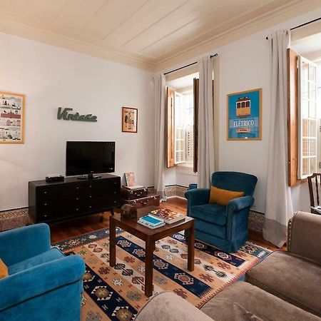2 Bedroom Apartment With Patio Next To Avenida Da Liberdade Лісабон Екстер'єр фото