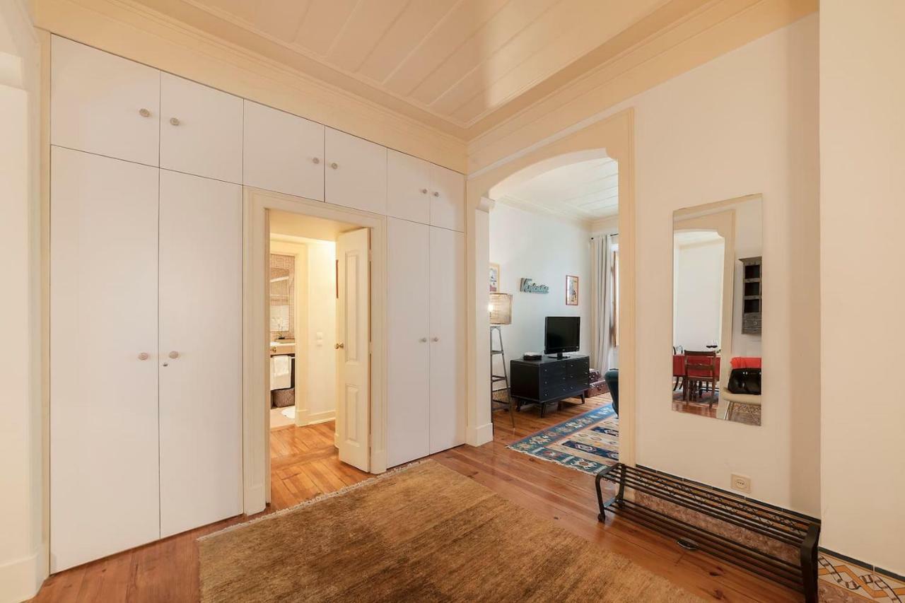 2 Bedroom Apartment With Patio Next To Avenida Da Liberdade Лісабон Екстер'єр фото