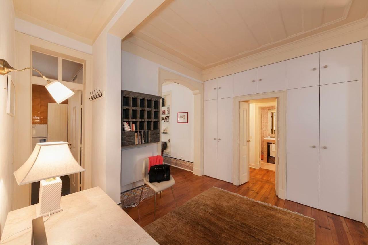 2 Bedroom Apartment With Patio Next To Avenida Da Liberdade Лісабон Екстер'єр фото
