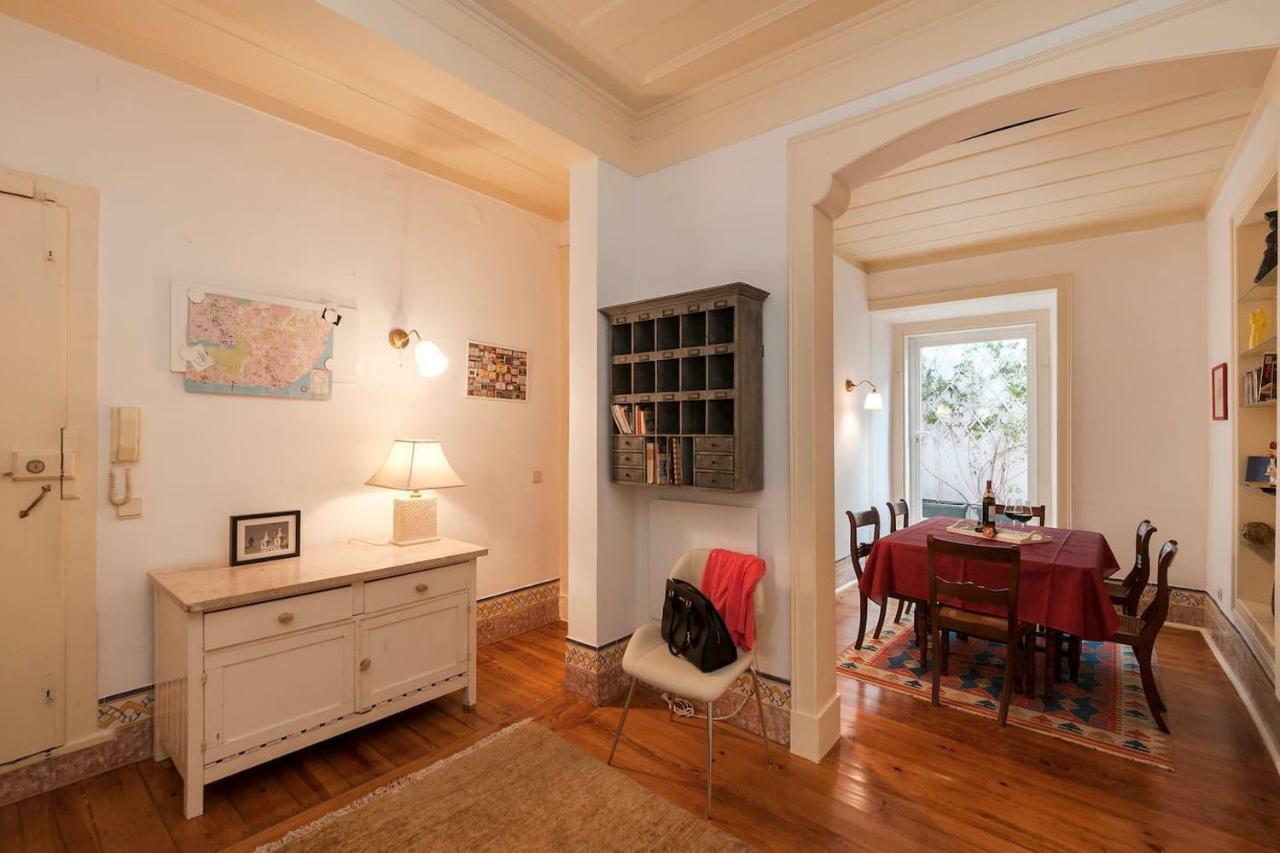 2 Bedroom Apartment With Patio Next To Avenida Da Liberdade Лісабон Екстер'єр фото