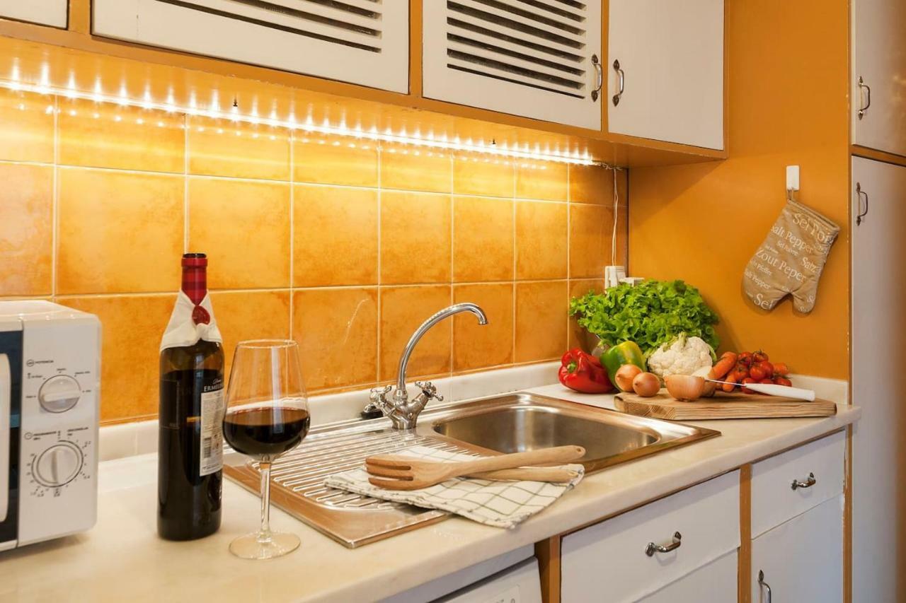 2 Bedroom Apartment With Patio Next To Avenida Da Liberdade Лісабон Екстер'єр фото